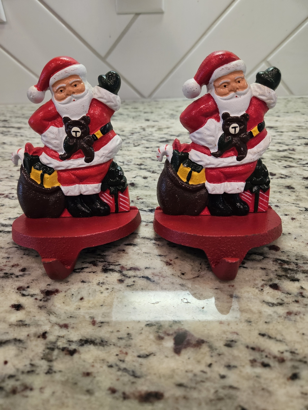 Lillian Vernon Cast Iron Santa Stocking Holders Hangers Vintage 1990 Lot Of 2